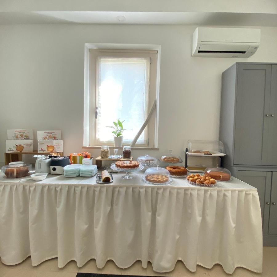 Hotel Bed And Book Rimini Exterior photo